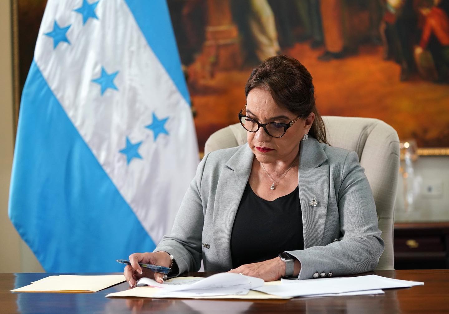 Tensión diplomática por demora en acreditación de embajadores europeos