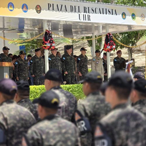 Rumores de fractura militar intensifican debate sobre politización de las Fuerzas Armadas en Honduras