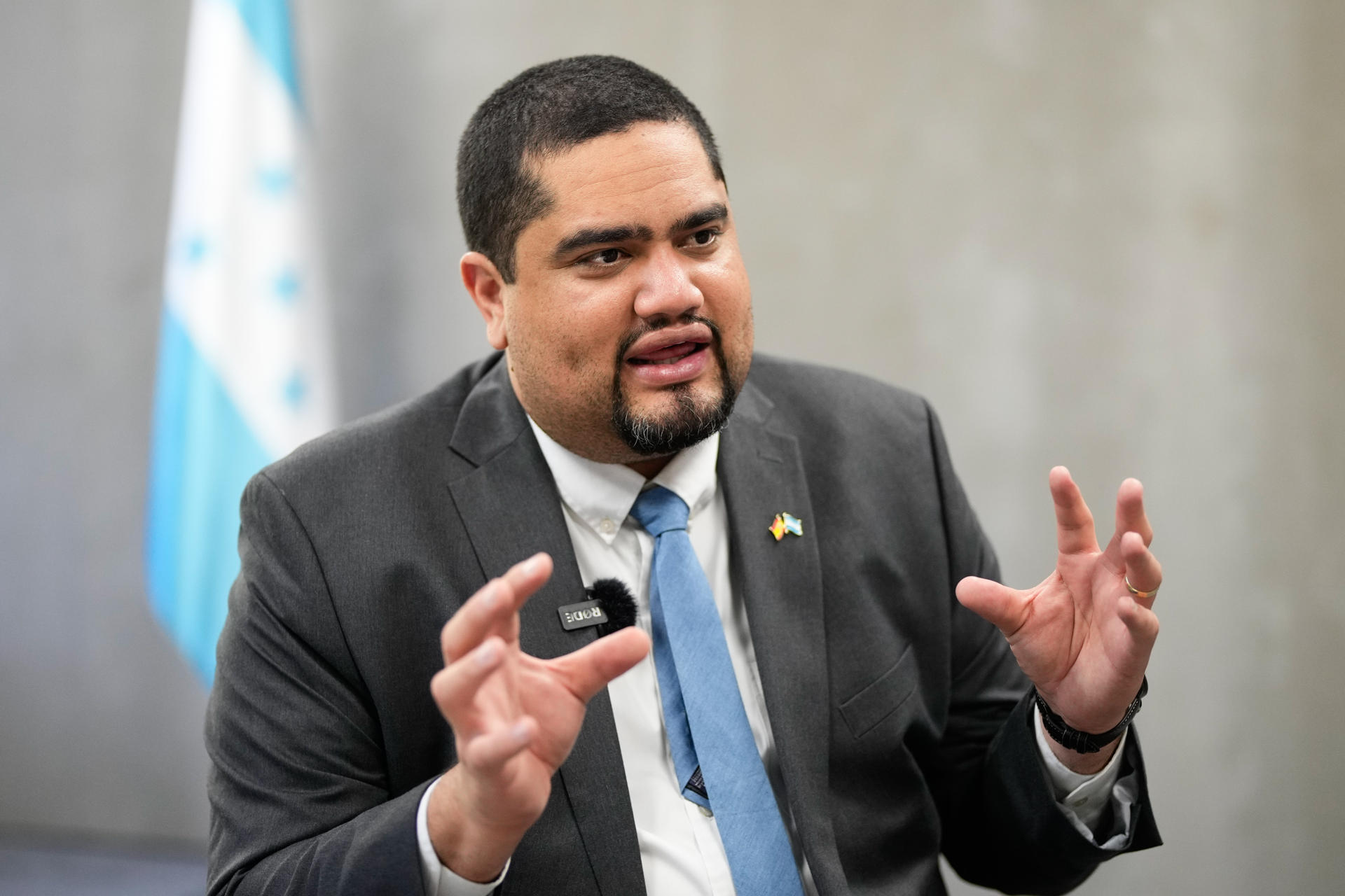 Dos meses sin respuestas en el caso de uso de fondos públicos con fines proselitistas en Honduras
