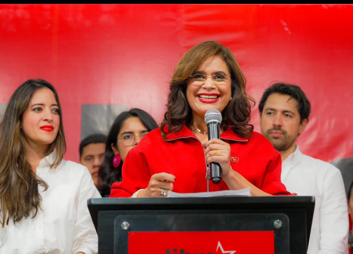 Rixi Moncada propone eliminar Central de Riesgo y examina la estabilidad financiera en Honduras