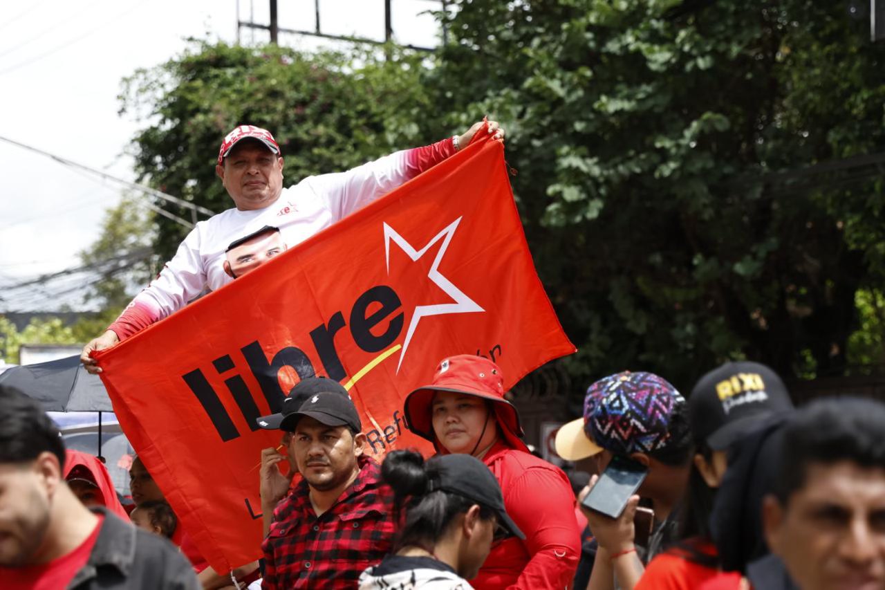 Proyecto de refundación de LIBRE: implicaciones de su modelo político-social y sus tensiones