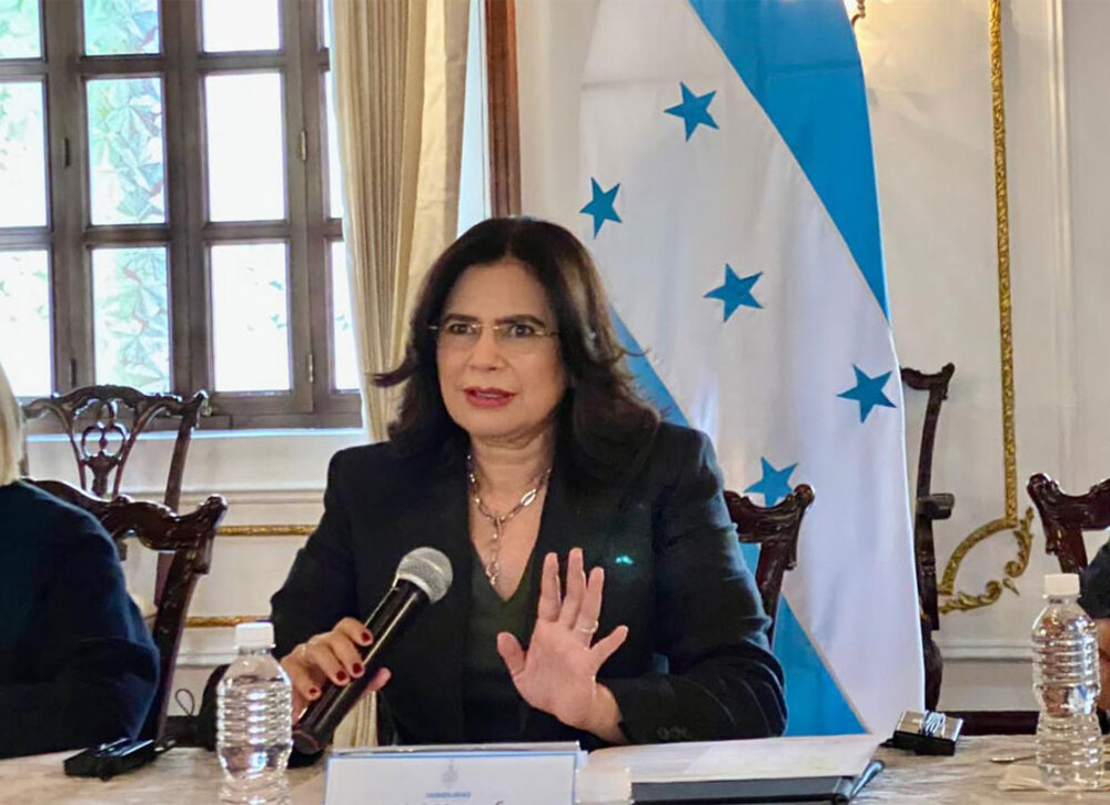 Rixi Moncada y el blindaje electoral: consecuencias del control político gubernamental