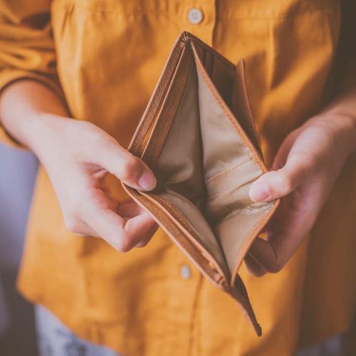 El impacto del gobierno de LIBRE en Honduras: cierre de empresas y fuga de capitales