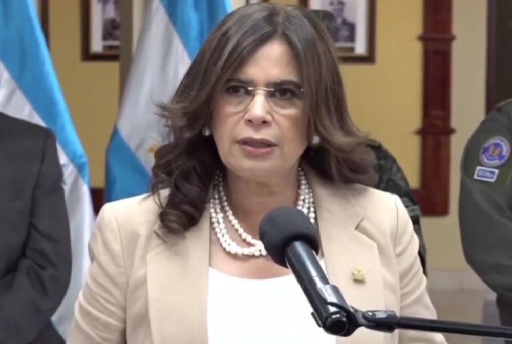 Alarma en Honduras: Rixi Moncada Enfrenta Pérdida de Respaldo Clave